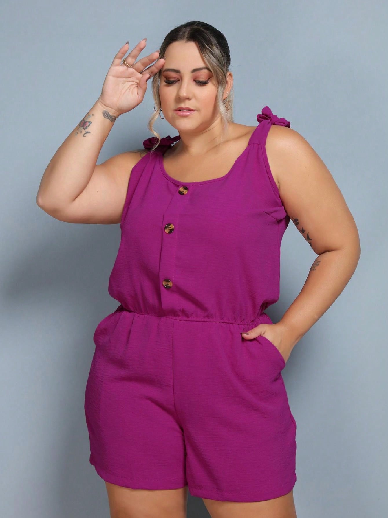 Macaquinho Feminino Plus Size